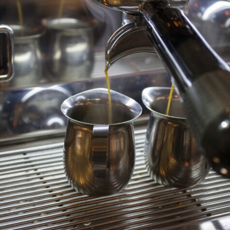 café