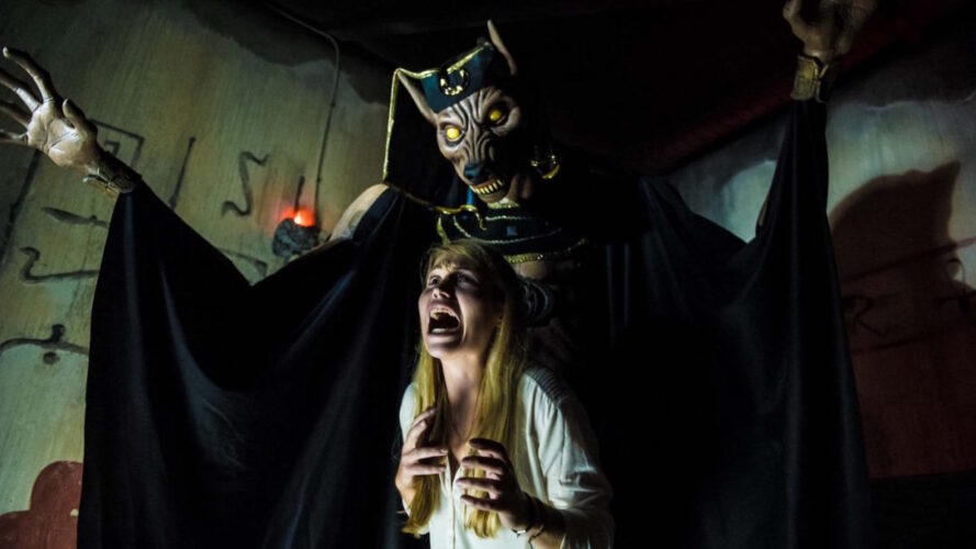 EP13_Halloween_Horror_Nights_TH-7