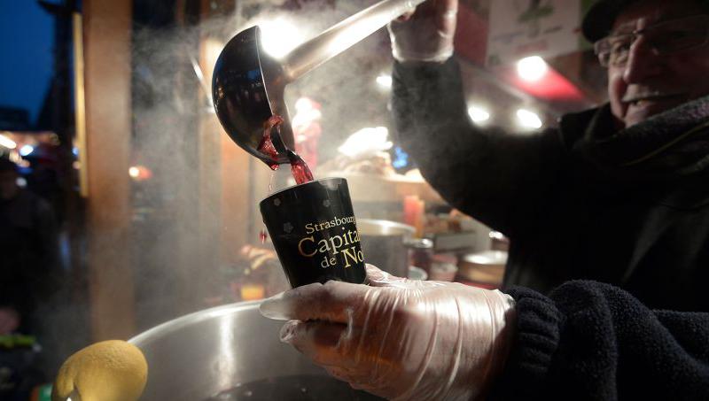 Le vin chaud : recette de la boisson des marchés de Noël