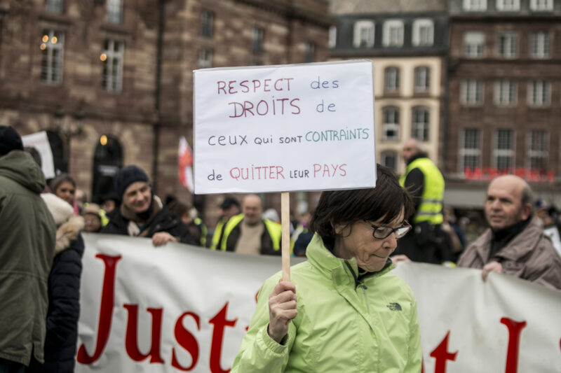 gilet jaune  strasbourg fevrier manifestation police gaz  (25)