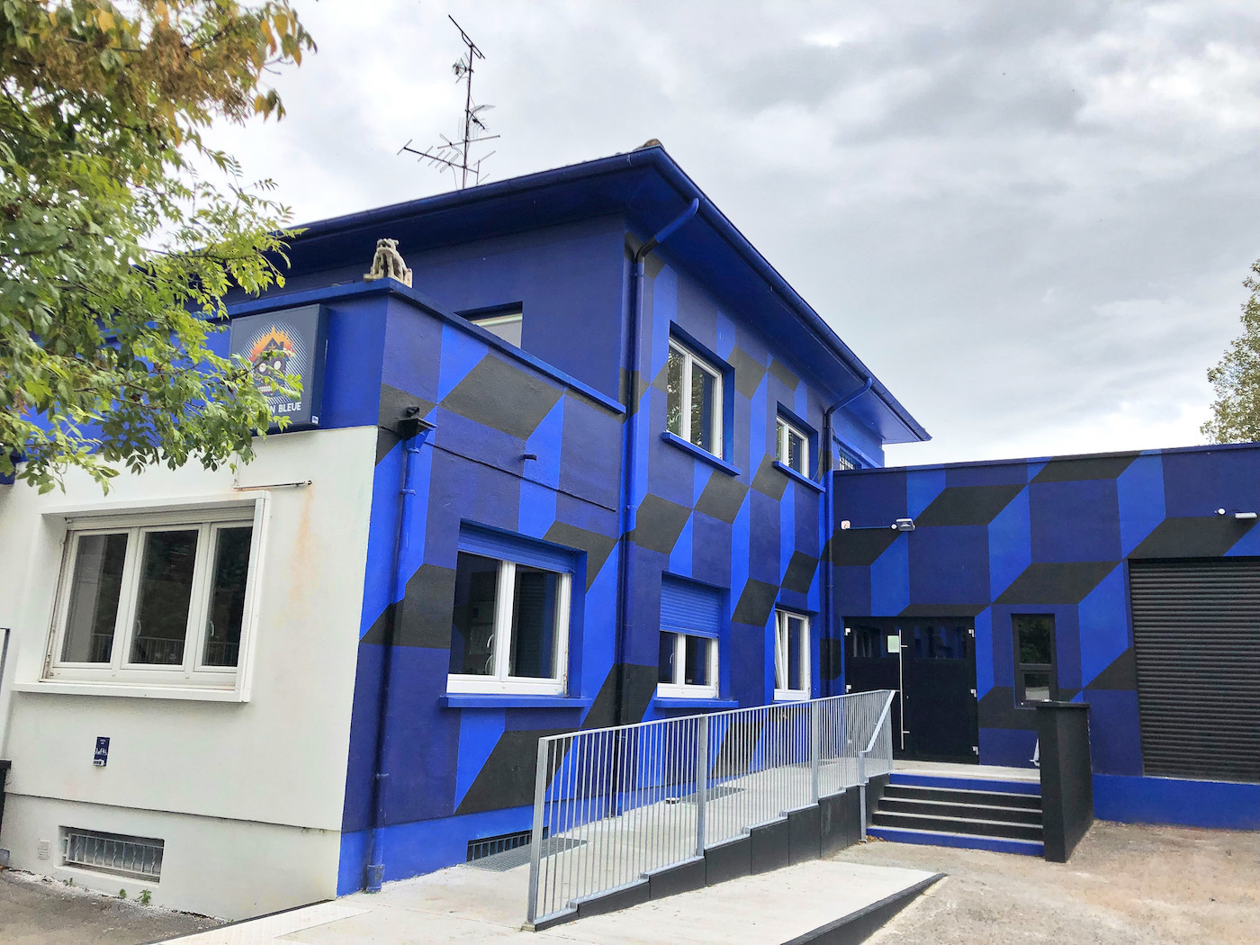 Au Neudorf, la Maison Bleue fait peau neuve et devient une véritable salle  de concerts