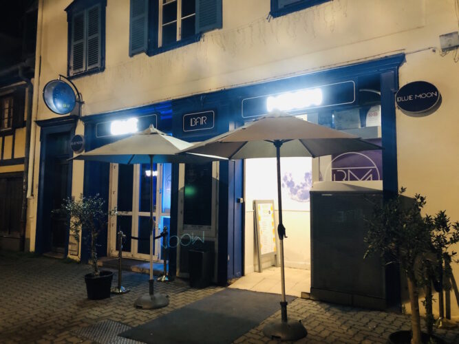 BLUE MOON BAR TESTimage00038