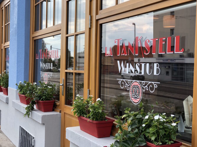 La Tankstel winstub Illkirch tarte flambées Strasbourg brasserie locale image00075