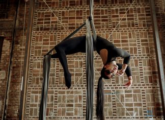 Joséphine Li, acrobate, L'envolée studio