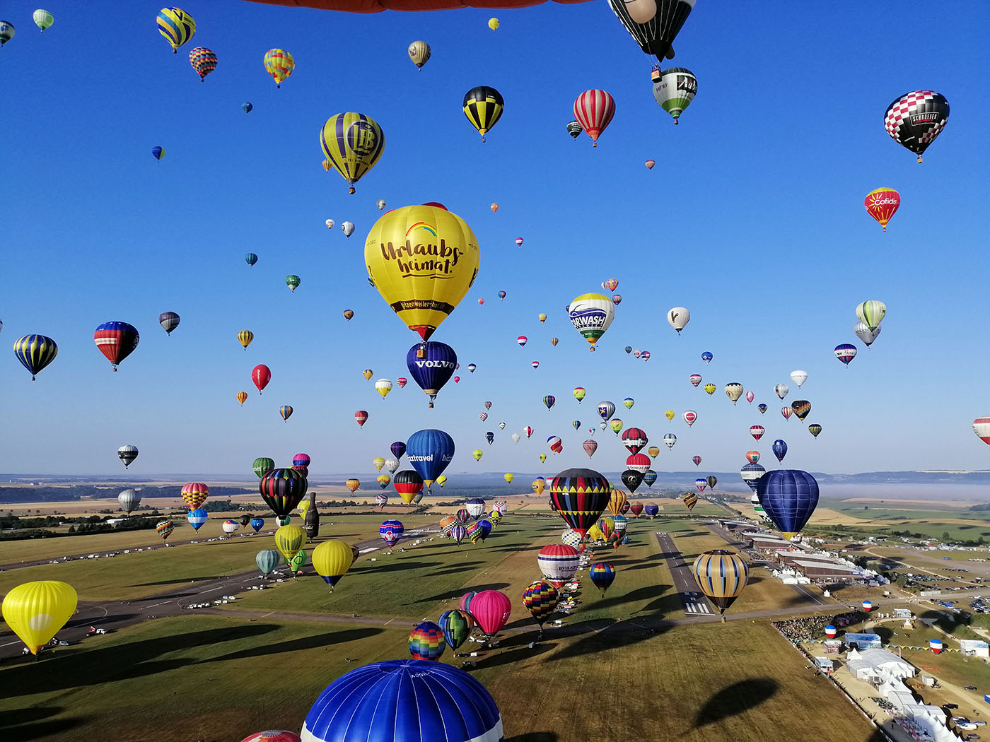 PHOTOS. Le plus grand rassemblement de montgolfières au monde