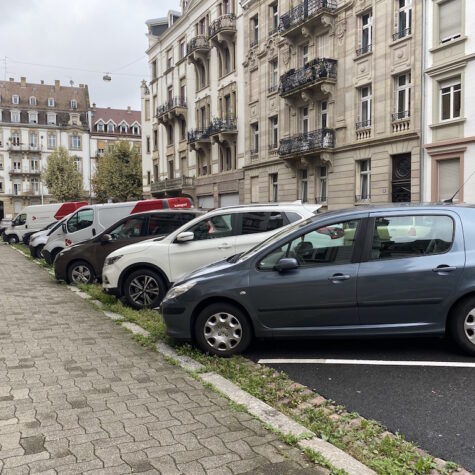 Voitures stationnement