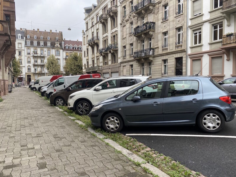 stationnement voitures