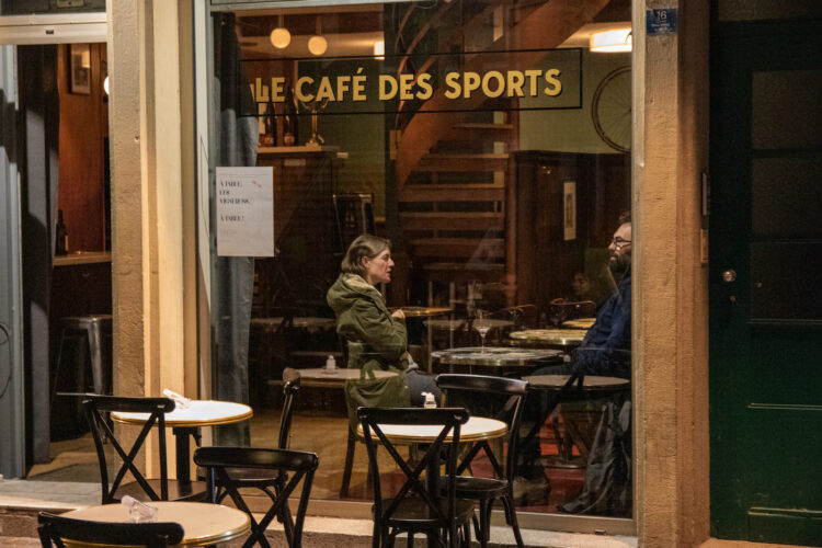 bar le café des sports