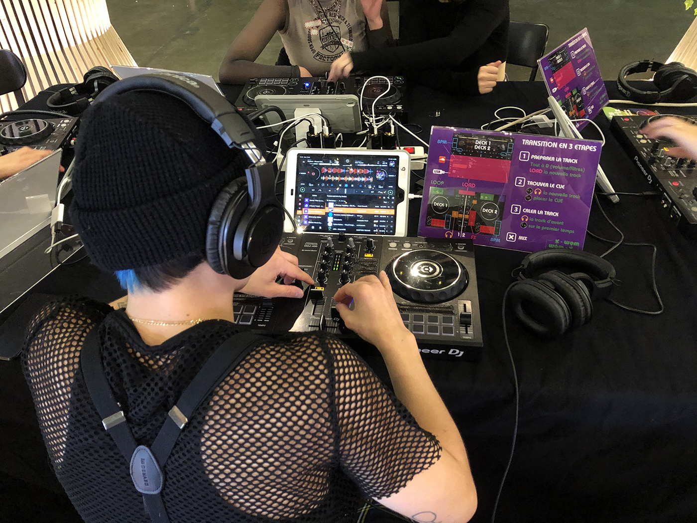 wom.x DJ mix musique