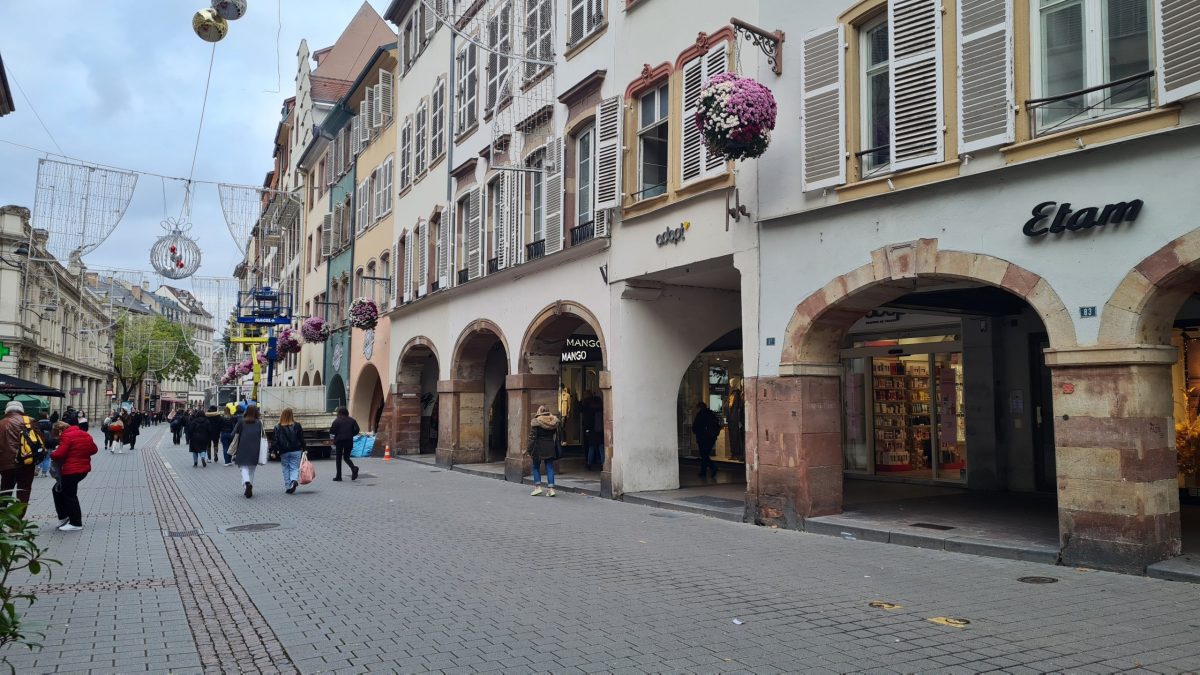 pavé histoire grandes arcades