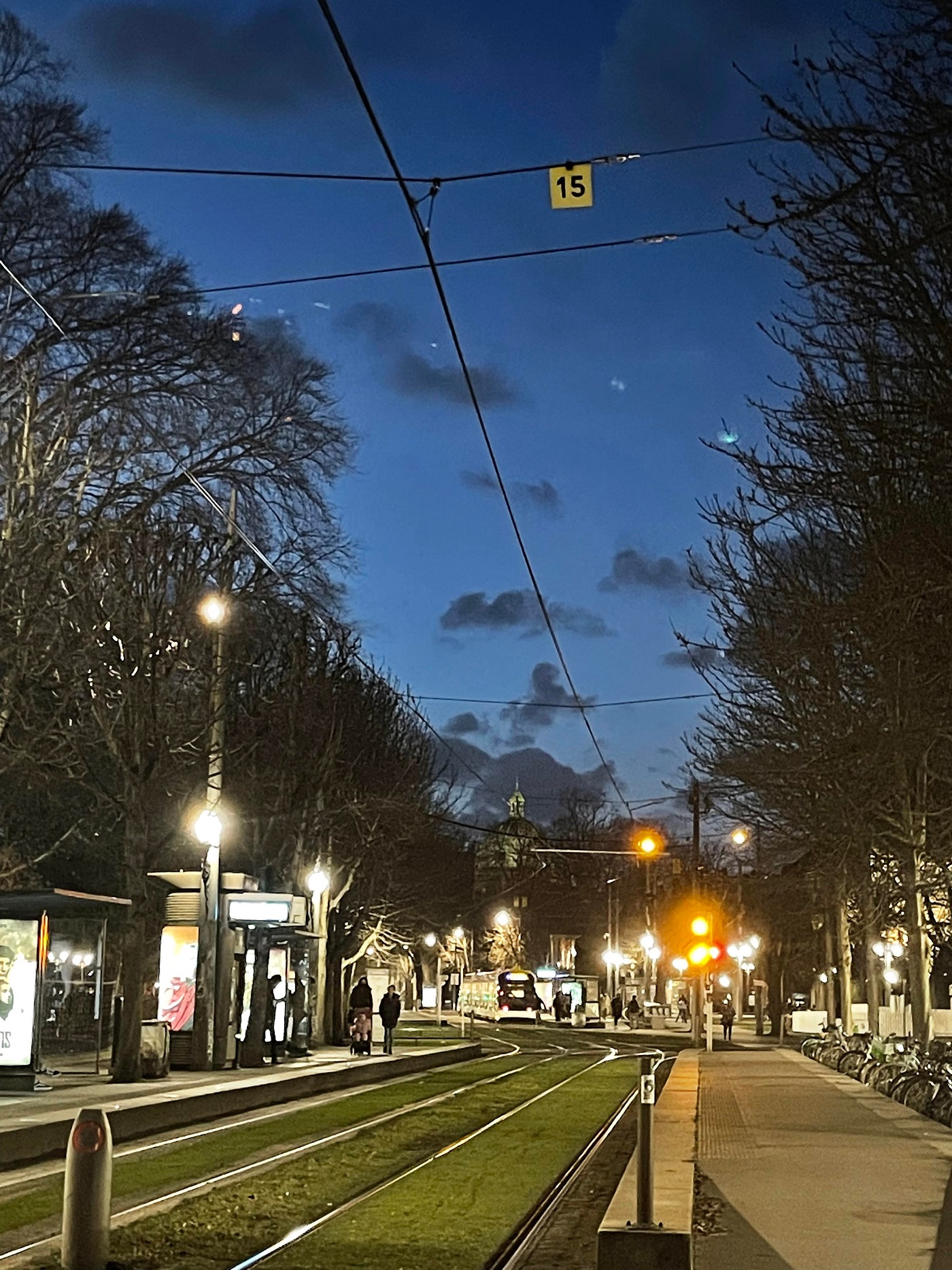 Strasbourg tram nuit republique
