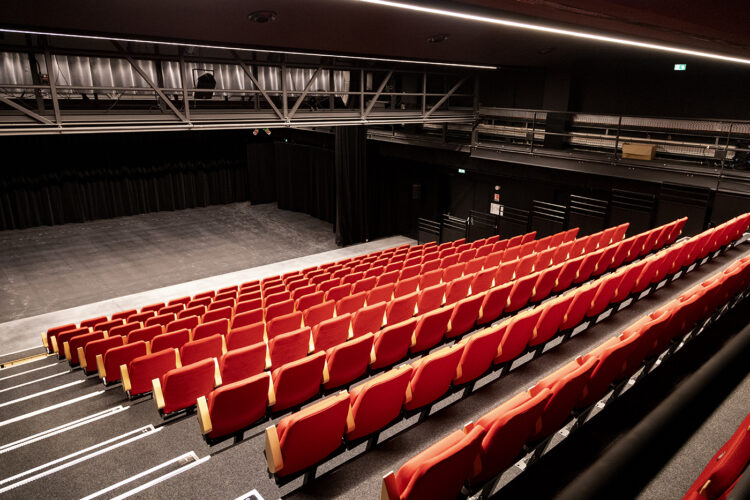 La Pokop culture spectacle gradins théâtre