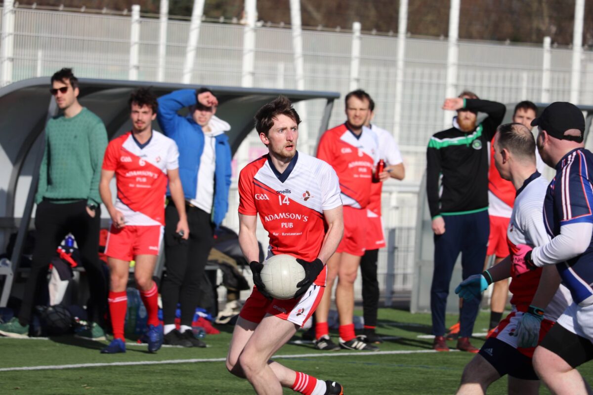 Un match masculin de football gaélique