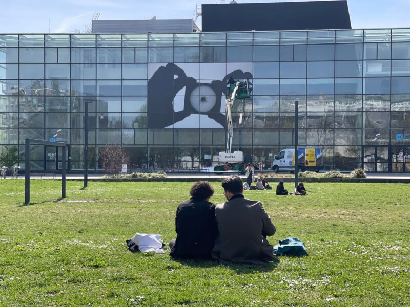 université étudiant exposition art couple