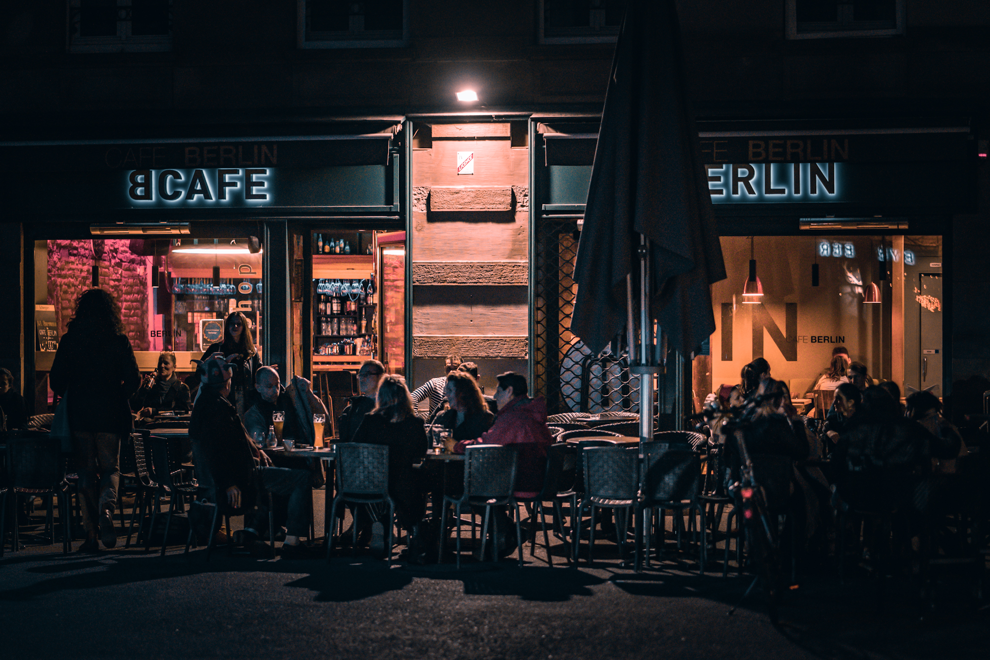 nuit bar terrasse berlin soirée