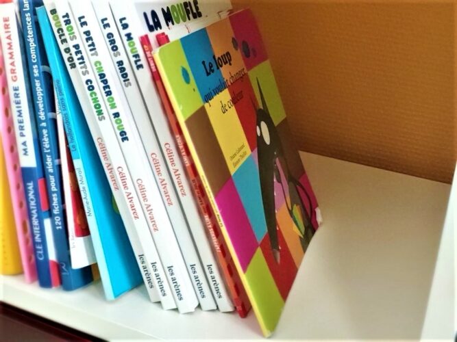 école primaire éducation enfants livres