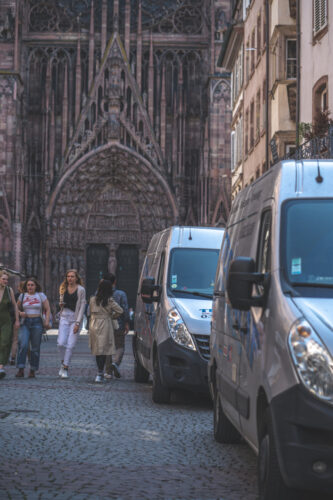 cathedrale livraison camion