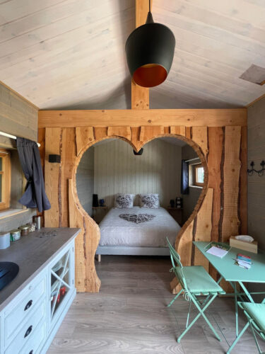 gites les robinsons logement insolite tourisme cabanes sur pilotis