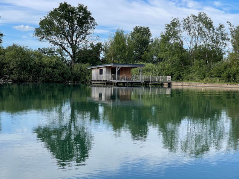 gites les robinsons logement insolite tourisme cabanes sur pilotis