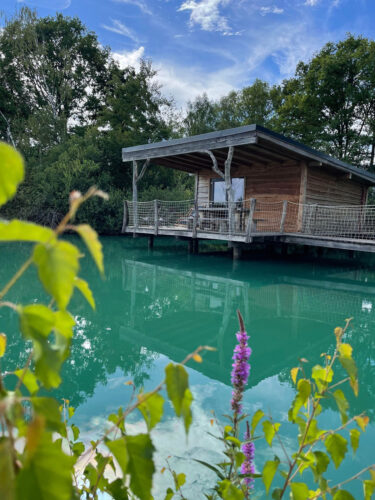 gites les robinsons logement insolite tourisme cabanes sur pilotis