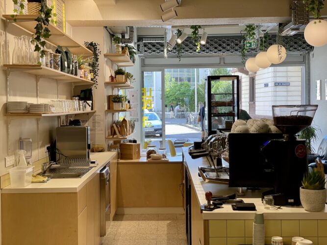 Les Compotes coffee shop coworking