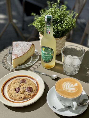 Les Compotes coffee shop coworking