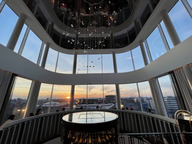 L&rsquo;archipel bar restaurant Skyloungebar