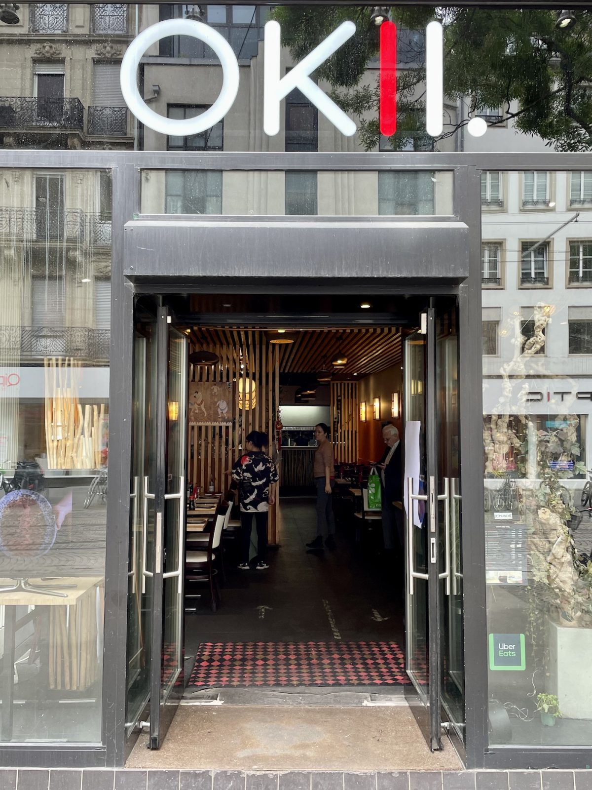 Service à table à volonté OKII, le nouveau restaurant japonais