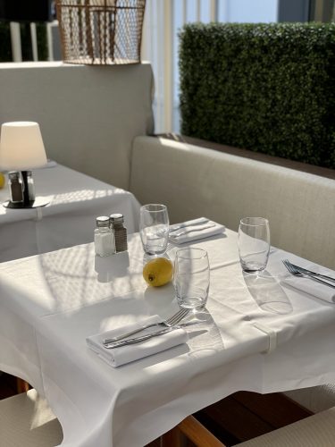 restaurant éphémère Myrto cocktails plat Méditerranéen