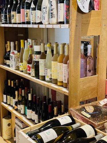 Le celliers des boulevards cavistes vins alcool saké japonais