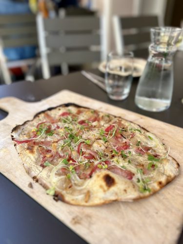 Schatzi restaurant traditionnel tartes flambées