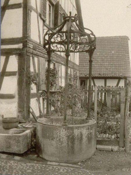 ancienne photo puits eschau début vingtième siècle – domaine public