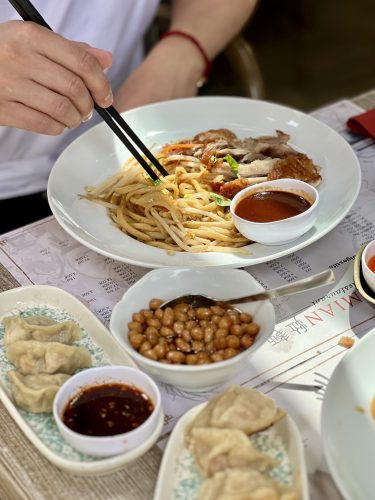 Lamian restaurant chinois nouilles ravioles