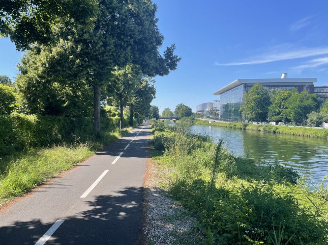 piste cyclable orangerie