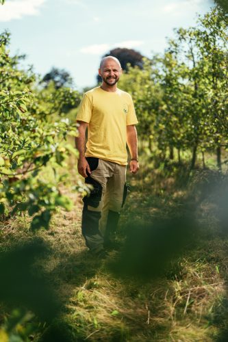 Maraicher champ ferme bio fruits et légumes