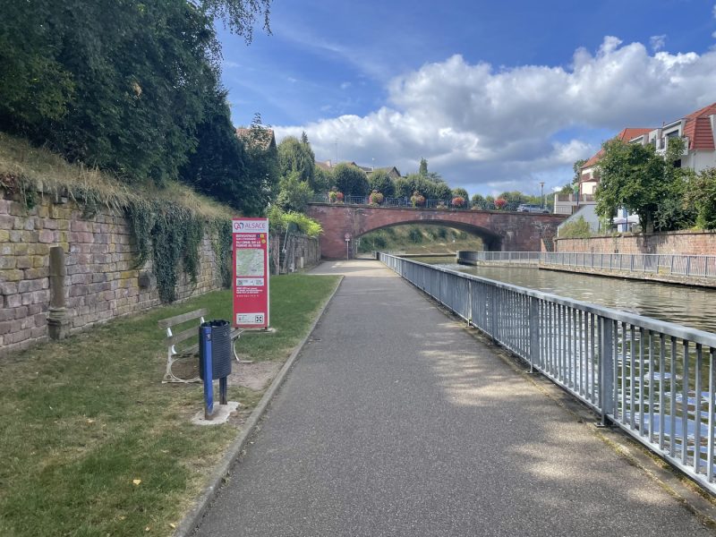 Piste cyclable canal Marne au Rhin Saverne