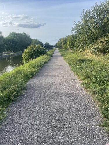 Piste cyclable canal Marne au Rhin