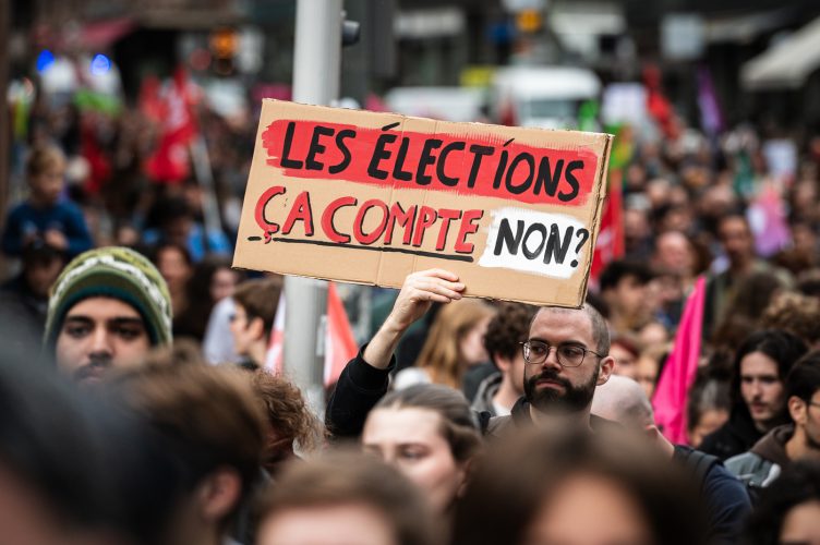 Rentrée sociale manifestation Strasbourg retraites gouvernement Barnier