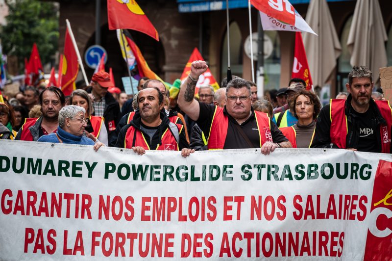 Rentrée sociale manifestation Strasbourg retraites gouvernement Barnier