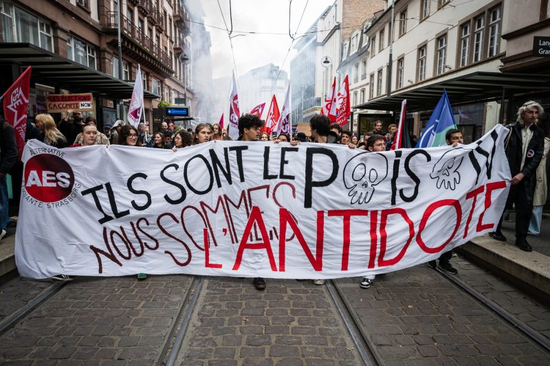 Rentrée sociale manifestation Strasbourg retraites gouvernement Barnier