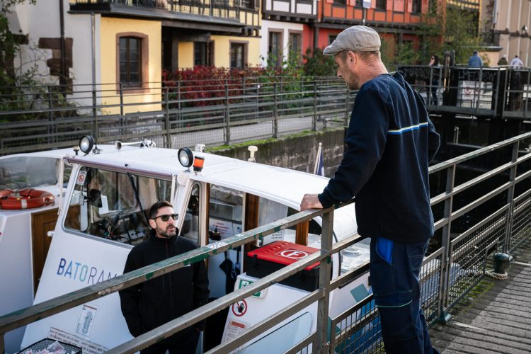 éclusier écluse VNF transport fluvial péniche Strasbourg Ill canal canaux