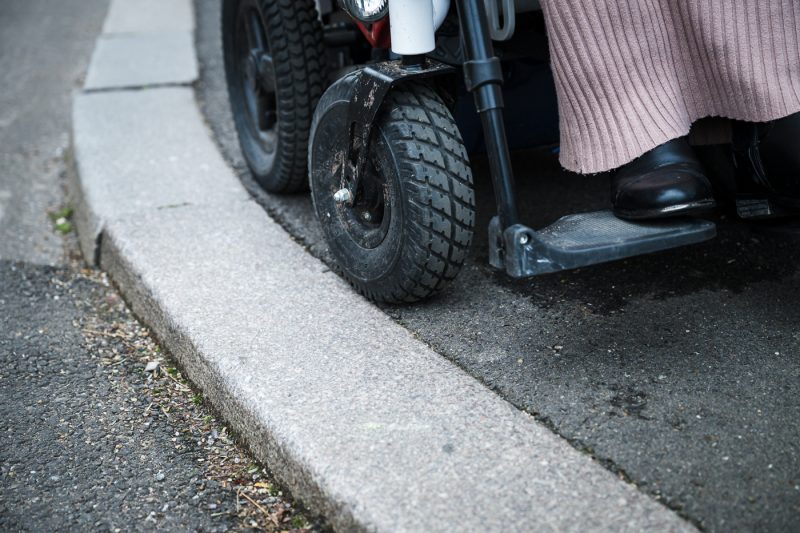 Handicap fauteuil roulant Strasbourg accessibilité