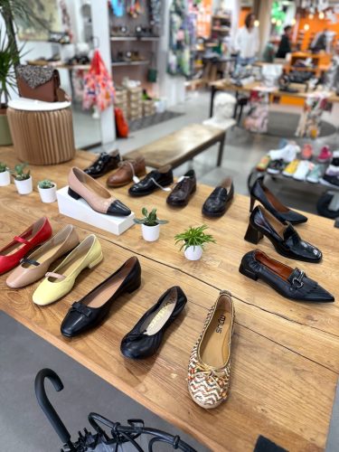 Boutiques chausures vêtements elan chaussures Good vibes homme et femmeIMG_0955 2