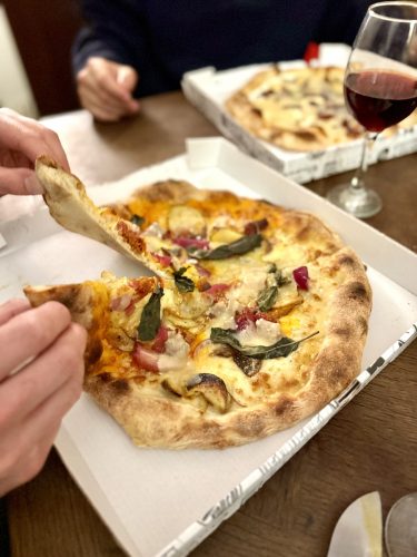 Capricciosa pizzaIMG_3001