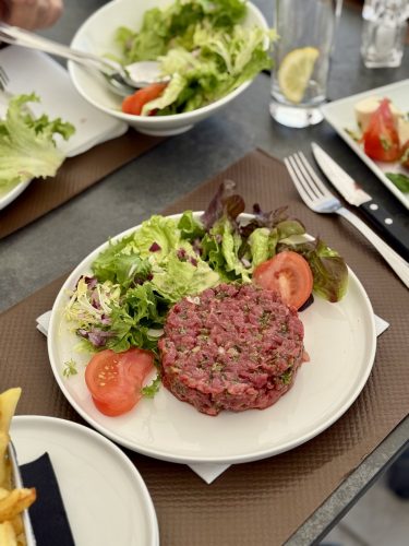 Golf du fort restaurant tartare frite IMG_5457 2