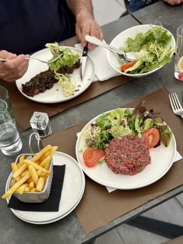 Golf du fort restaurant tartare frite IMG_5459 2