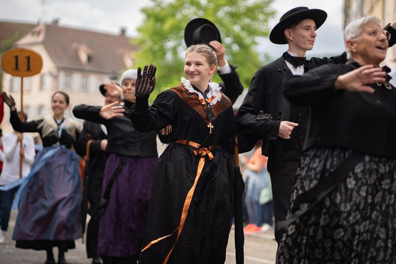 Pentecôte wissembourg costume traditionnel alsacien (5)