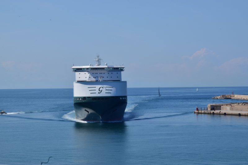 Ferry Bari – Patras