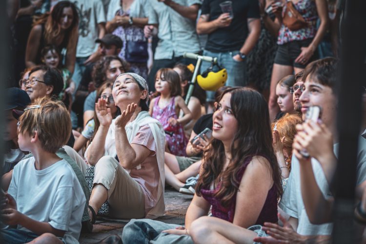 Fête la musique 2025, foule, sourire, chaleur, ambiance,  jour