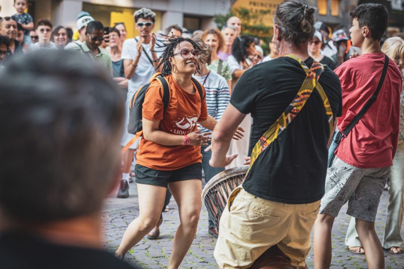 Fête la musique 2025, danse, foule, tambour, jour